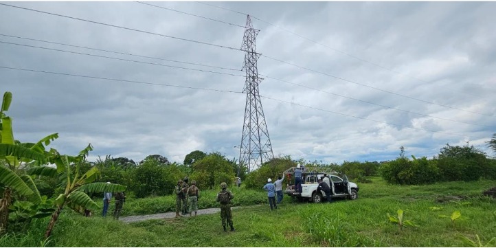 POR ALTA GENERACIÓN DE ENERGÍA ELÉCTRICA ACTUALMENTE, AHORA ECUADOR VENDE AL PERÚ SU PRODUCCIÓN.-