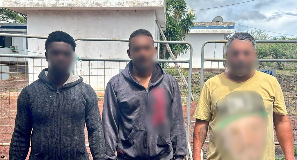 POLICÍA NACIONAL LOGRA DECOMISAR MÁS DE UNA TONELADA DE COCAÍNA EN ALTA MAR, EN GALÁPAGOS.-