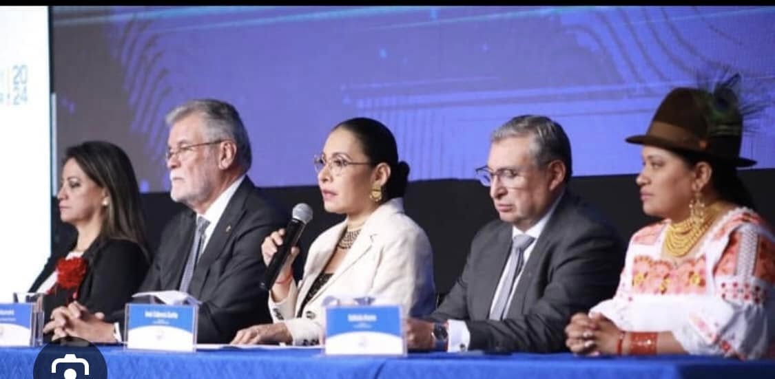 CON 3 VOTOS A FAVOR, EL CNE PROHÍBE EL USO DEL CELULAR EN LAS VOTACIONES DEL 13 DE ABRIL.-