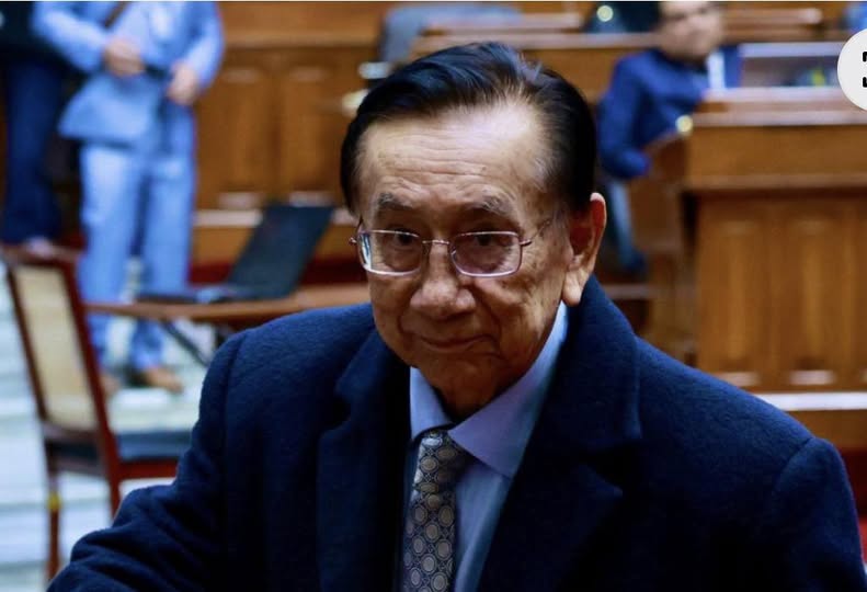 CONGRESO DEL PERÚ ELIGIE A JOSÉ MARÍA BALCÁZAR COMO PRESIDENTE PARA LOS PRÓXIMOS 4 AÑOS.-